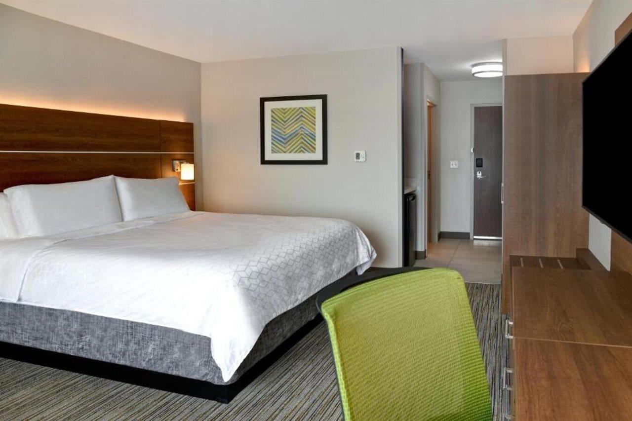 Holiday Inn Express & Suites - Ottawa By Ihg Exterior photo